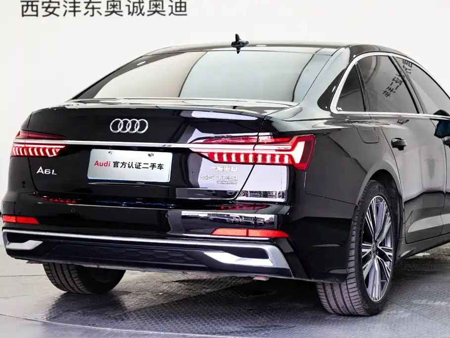 Audi A6L — фото 27