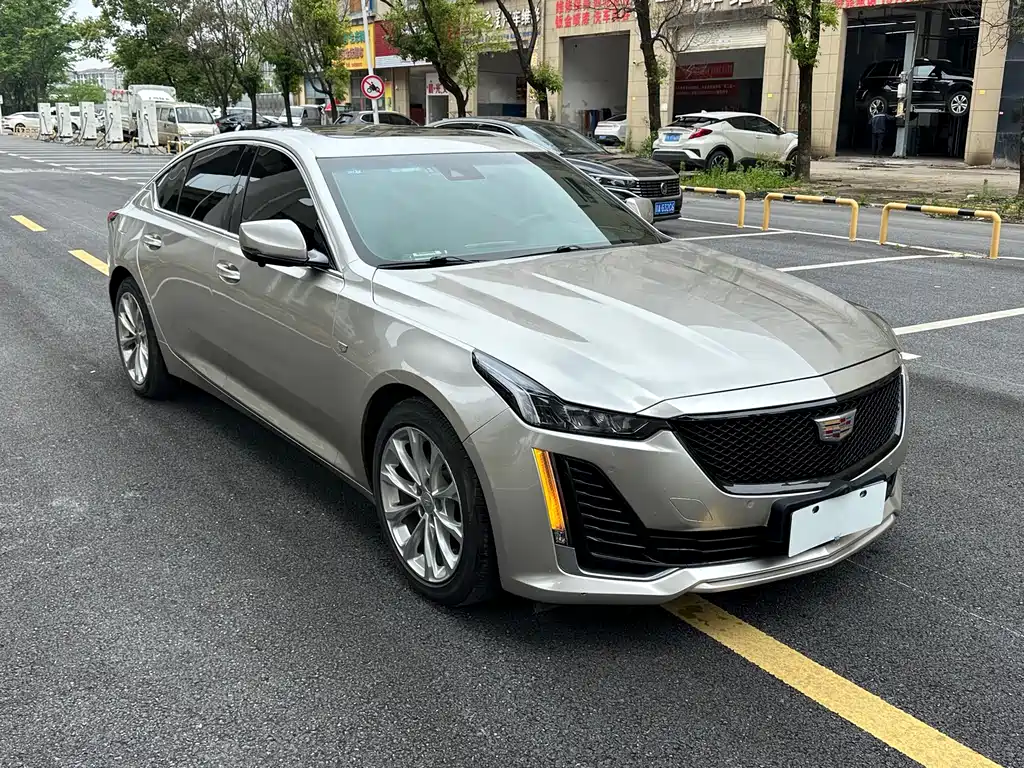 Cadillac CT5 — фото 3