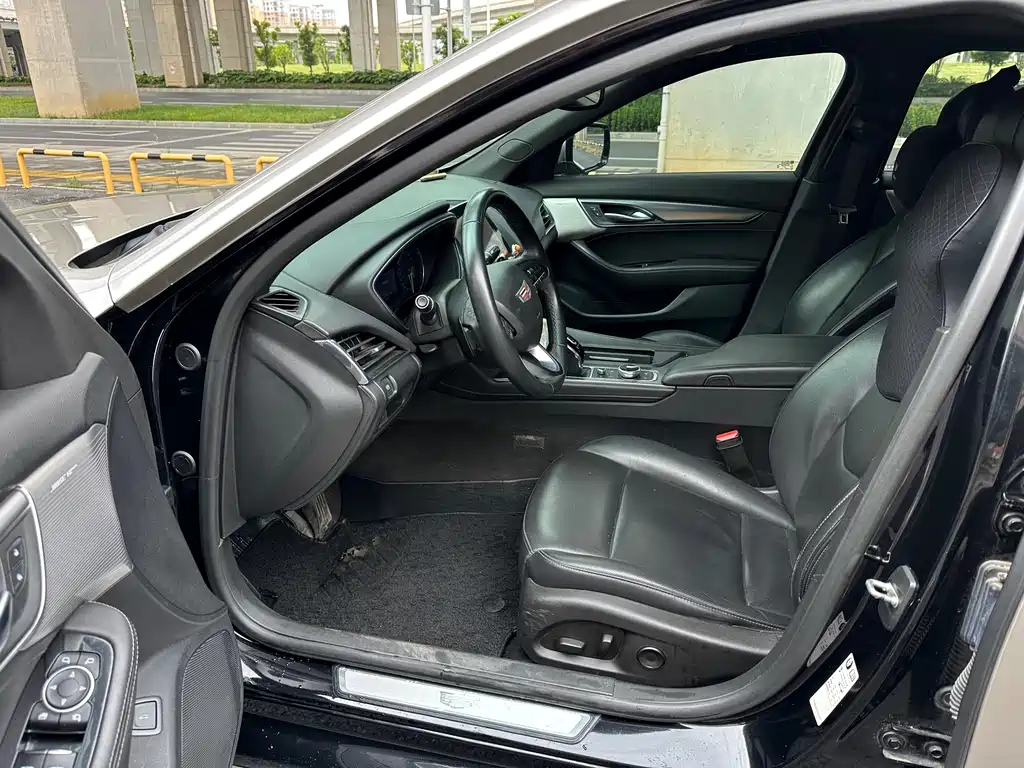 Cadillac CT5 — фото 5