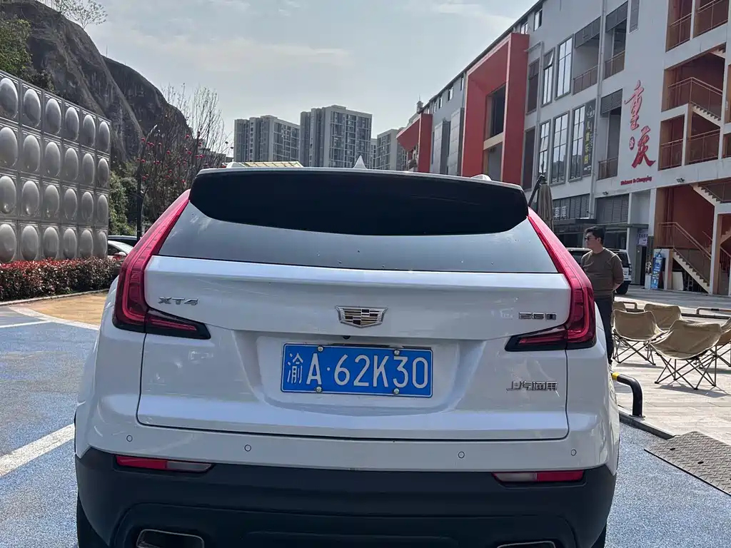 Cadillac XT4 — фото 5