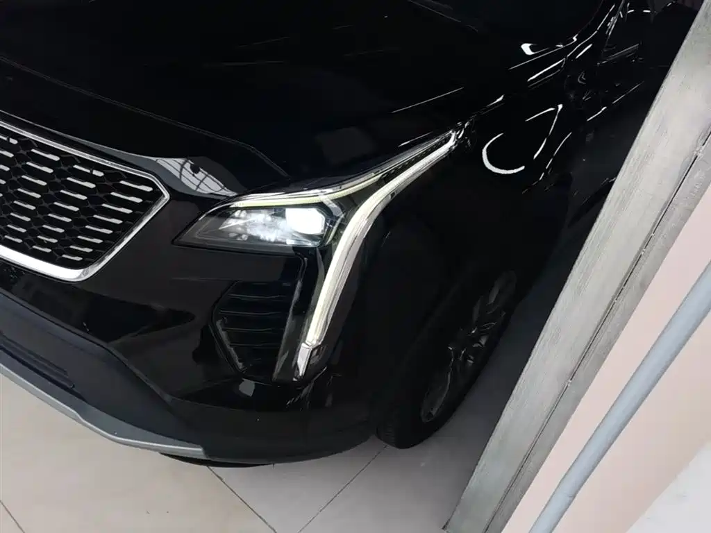 Cadillac XT4 — фото 23