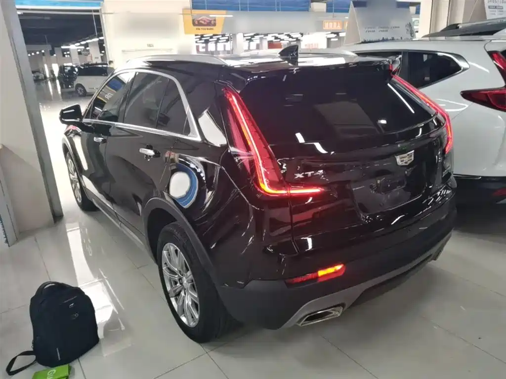 Cadillac XT4 — фото 5