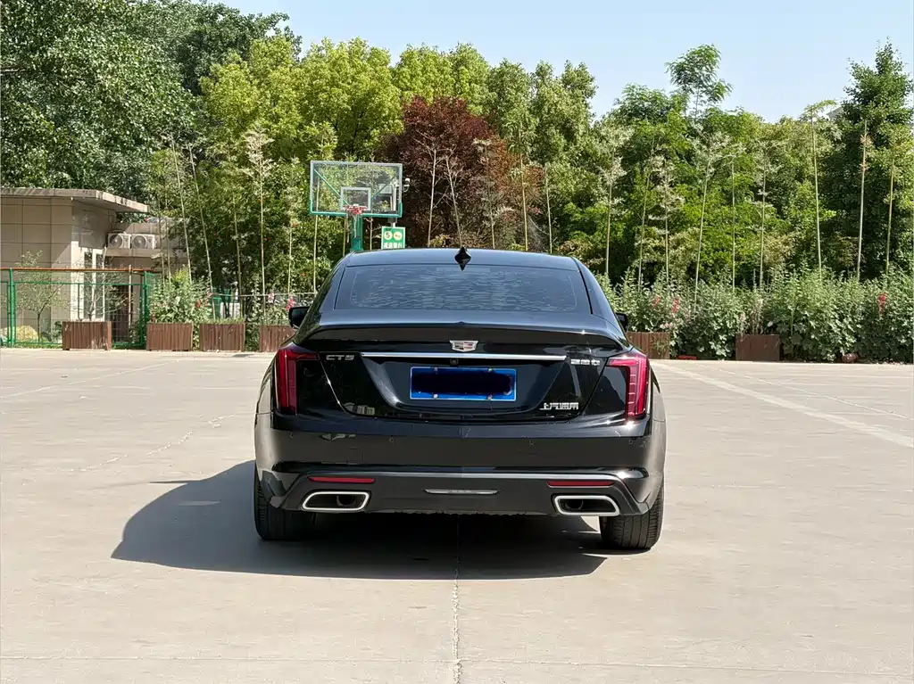 Cadillac CT5 — фото 16