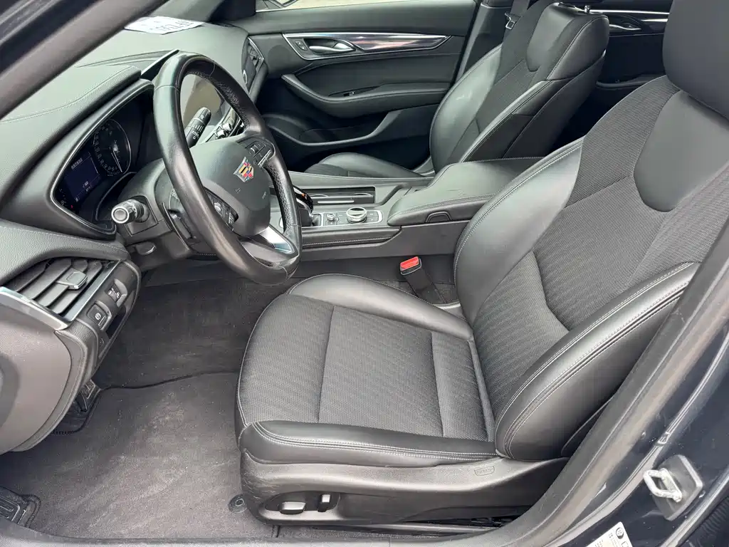Cadillac CT5 — фото 5