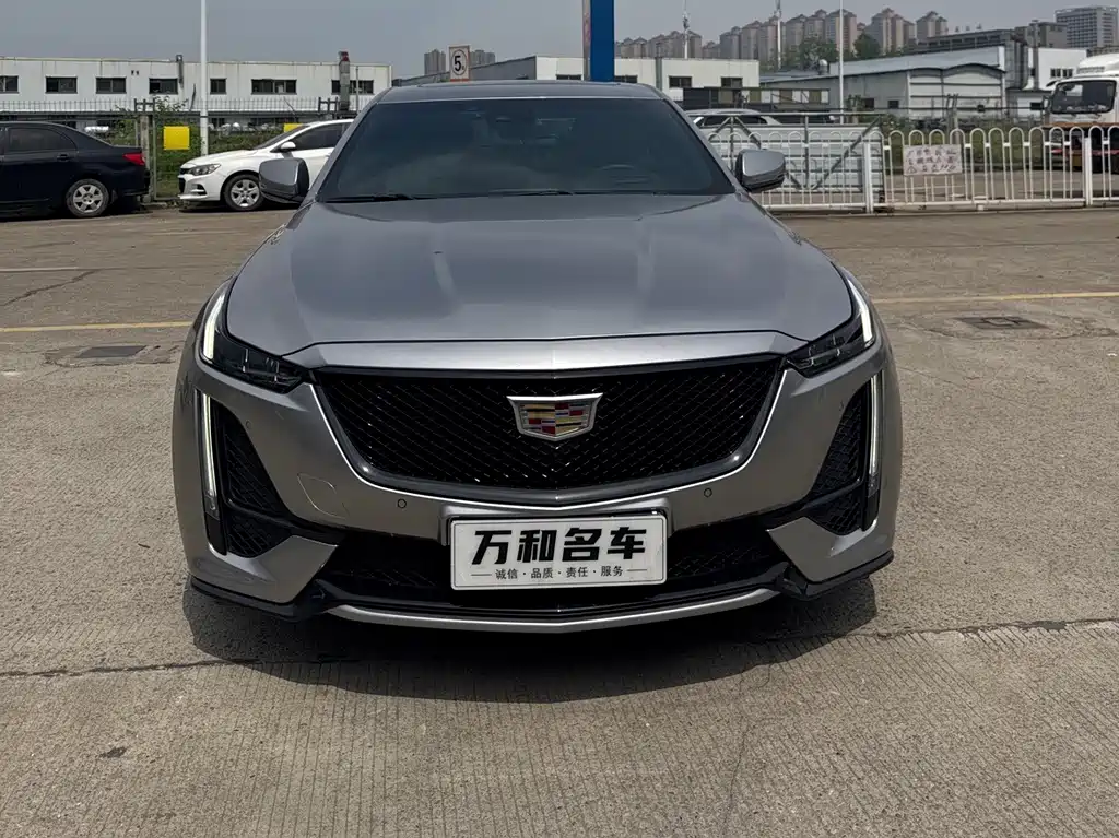 Cadillac CT5 — фото 2