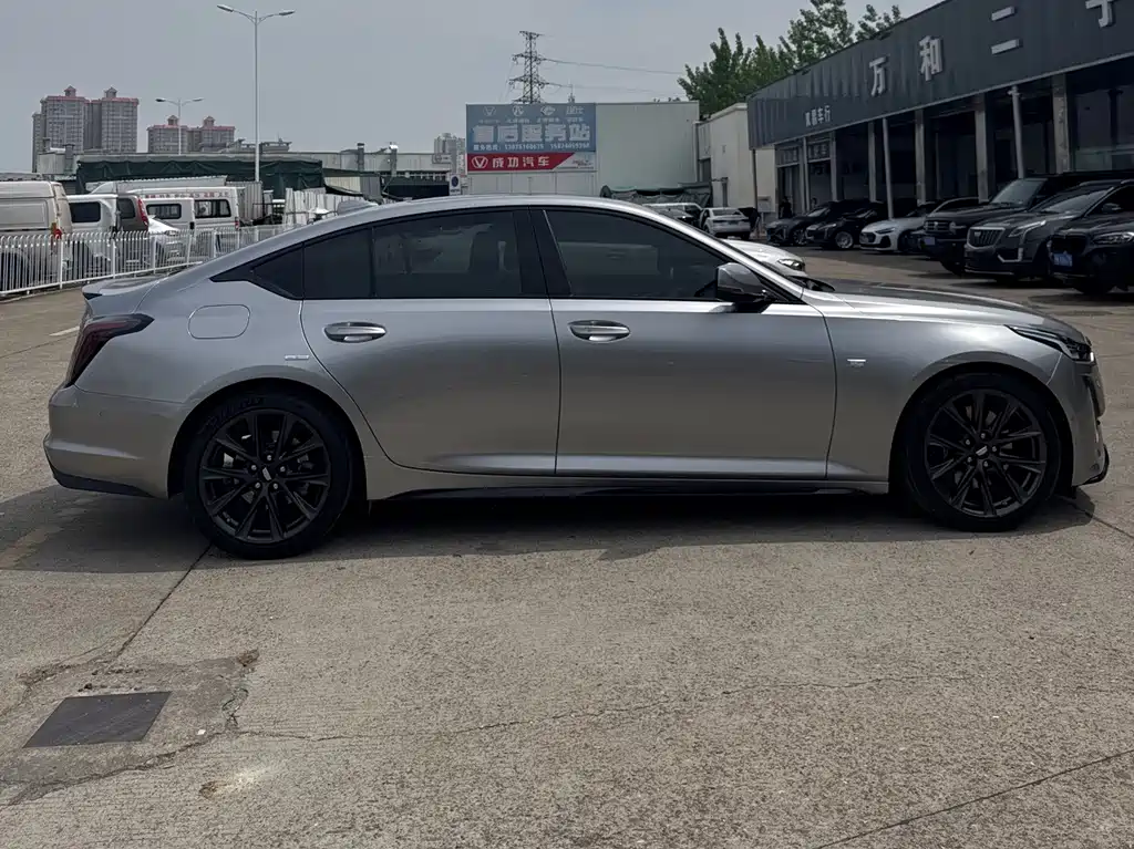 Cadillac CT5 — фото 3