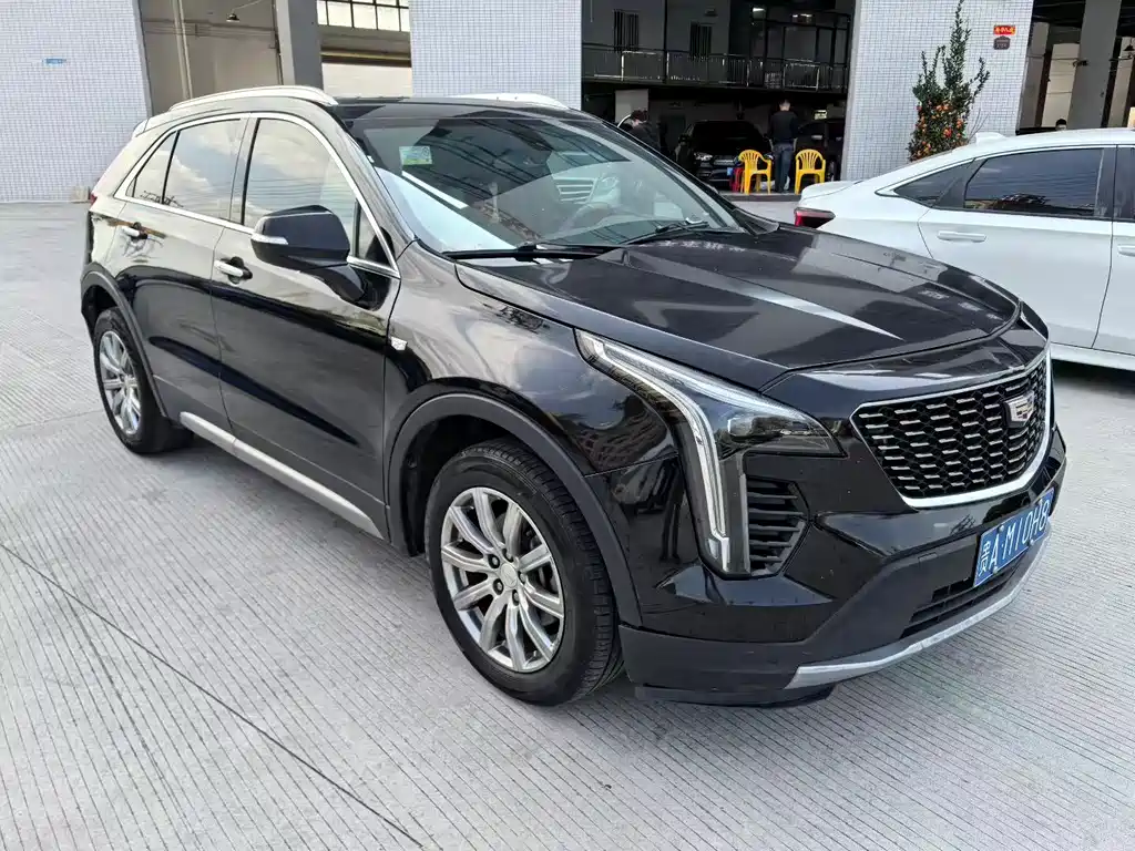 Cadillac XT4 — фото 2