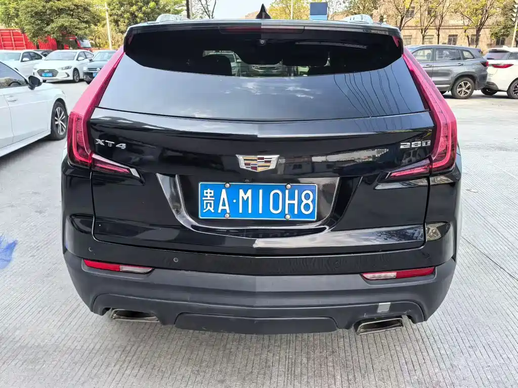 Cadillac XT4 — фото 3