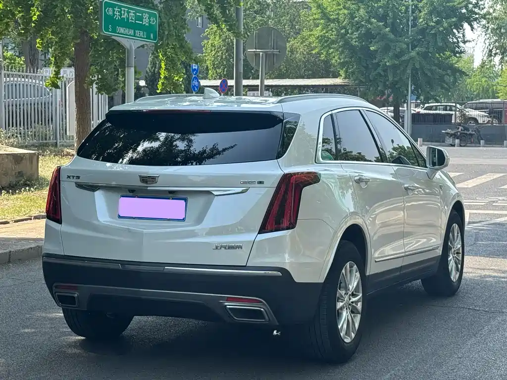 Cadillac XT5 — фото 5