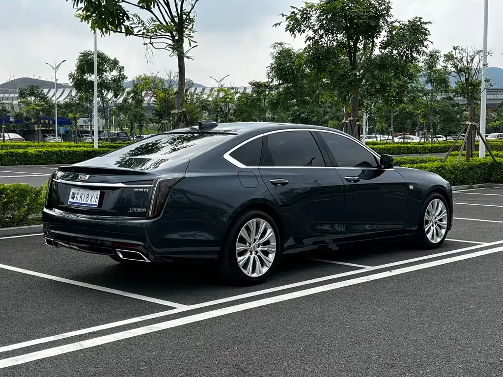 Cadillac CT6 — фото 4