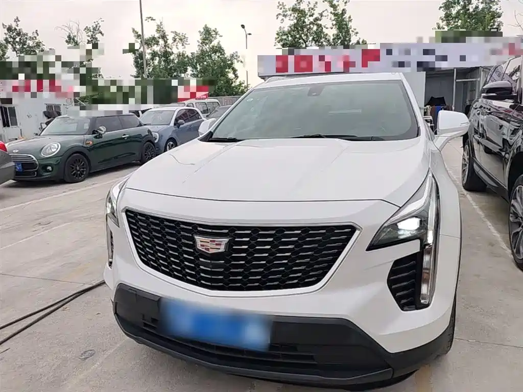 Cadillac XT4 — фото 3