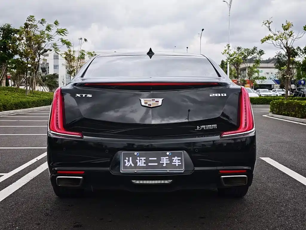 Cadillac XTS — фото 4