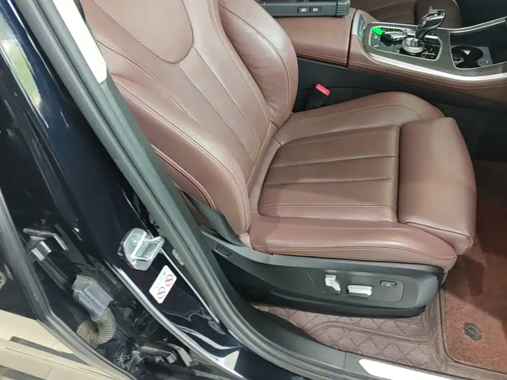 BMW X5 (Import) — фото 24