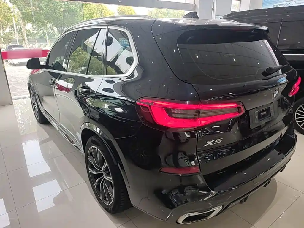 BMW X5 (Import) — фото 4
