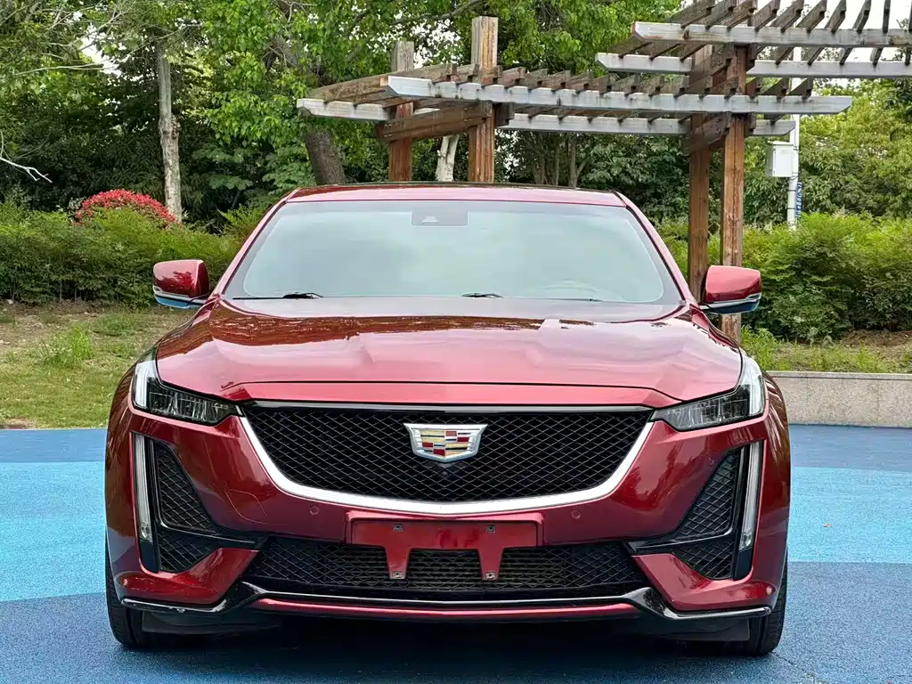 Cadillac CT5 — фото 2