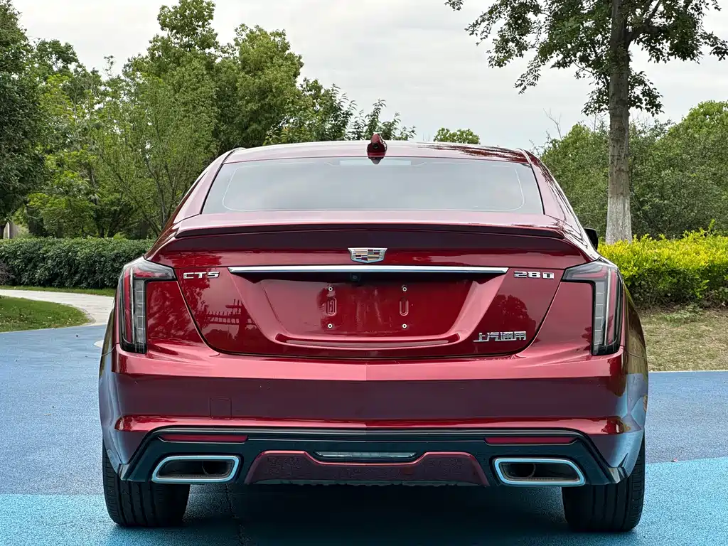 Cadillac CT5 — фото 9