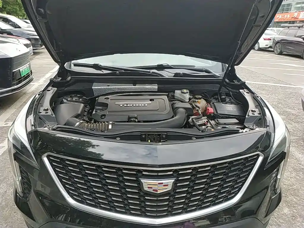Cadillac XT4 — фото 20