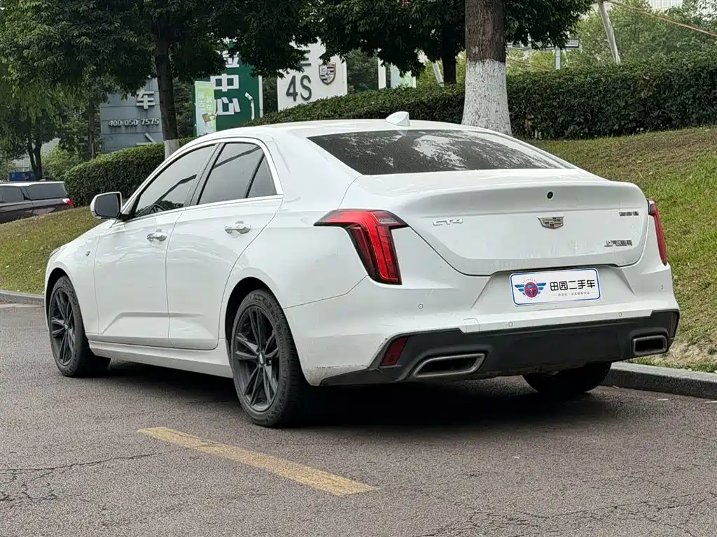 Cadillac CT4 — фото 4