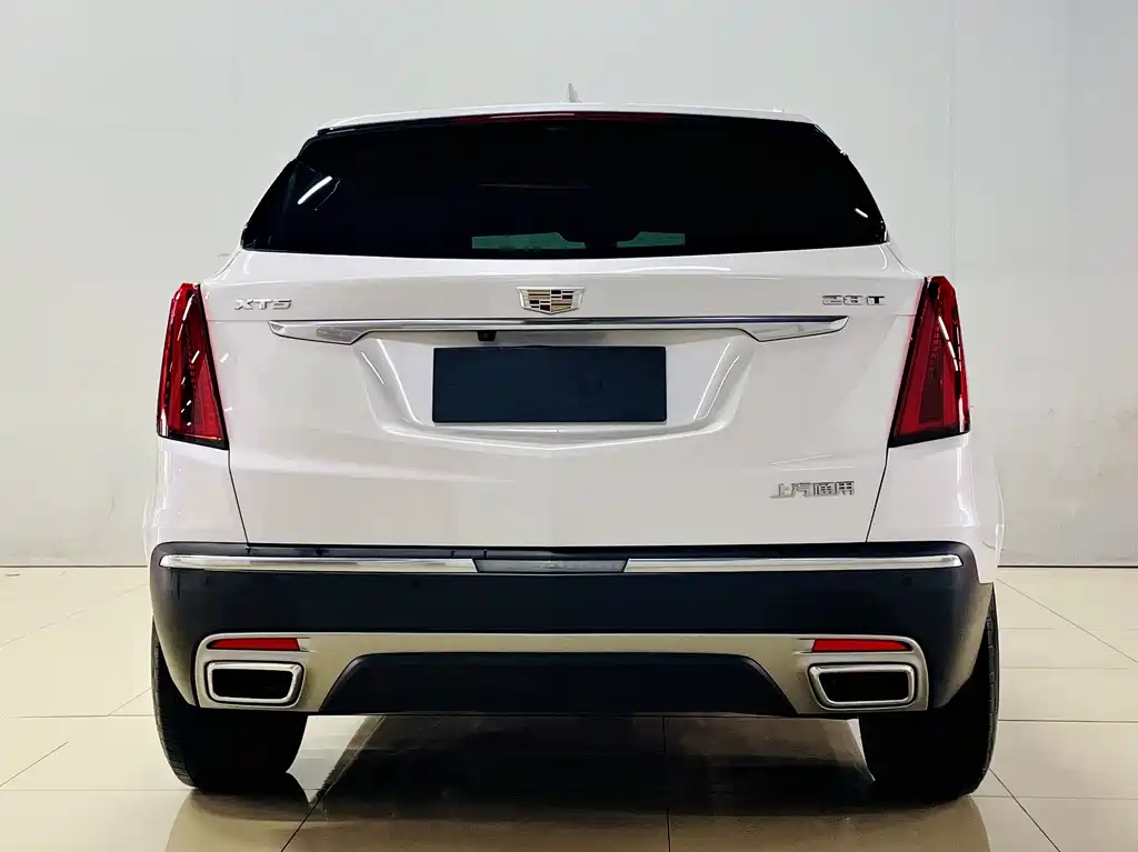 Cadillac XT5 — фото 7