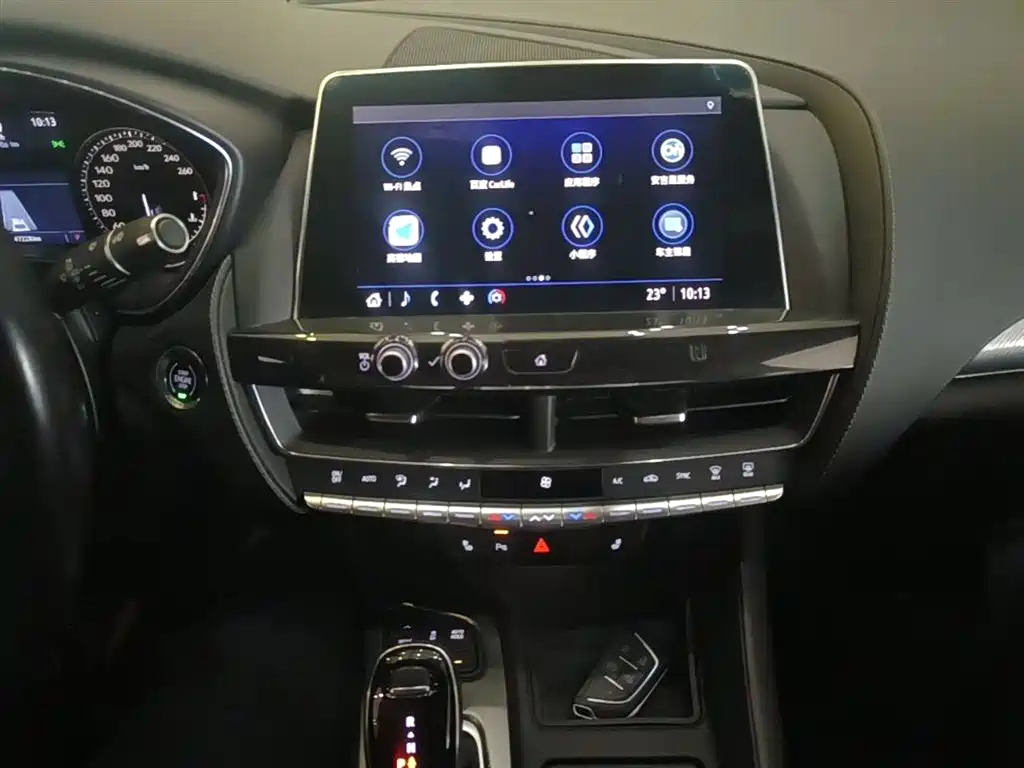 Cadillac CT5 — фото 13
