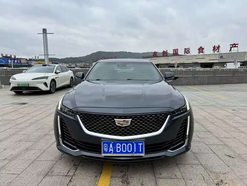 Cadillac CT5 — фото 2