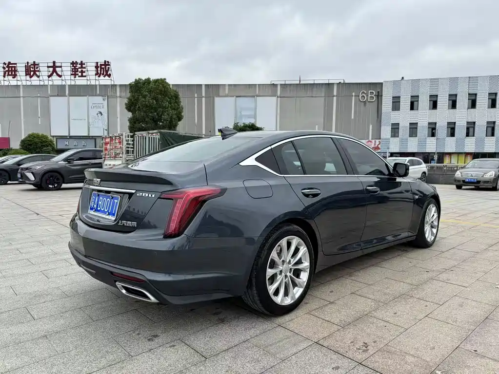 Cadillac CT5 — фото 6