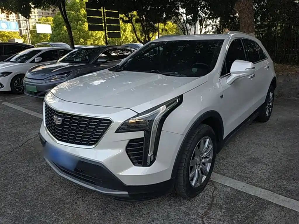 Cadillac XT4 — фото 2
