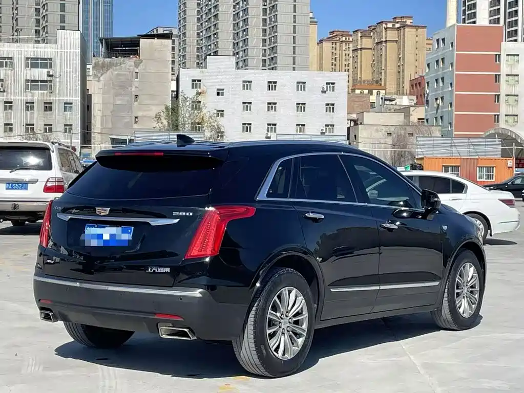 Cadillac XT5 — фото 6