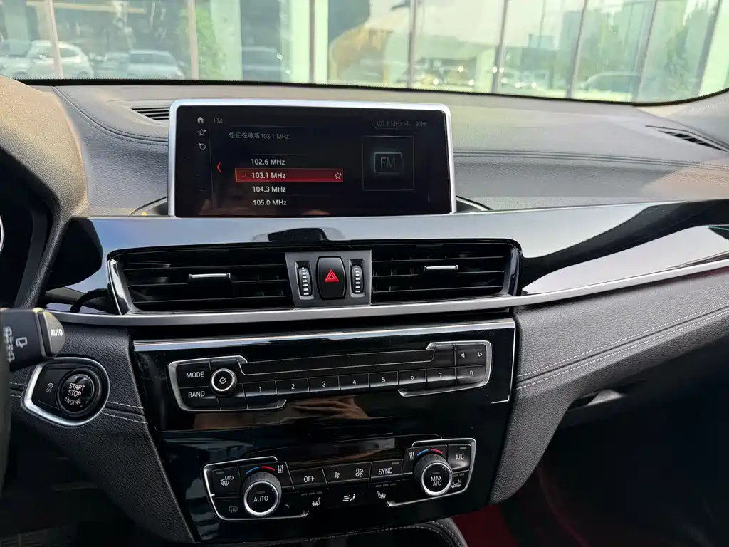 BMW X2 (Import) — фото 10