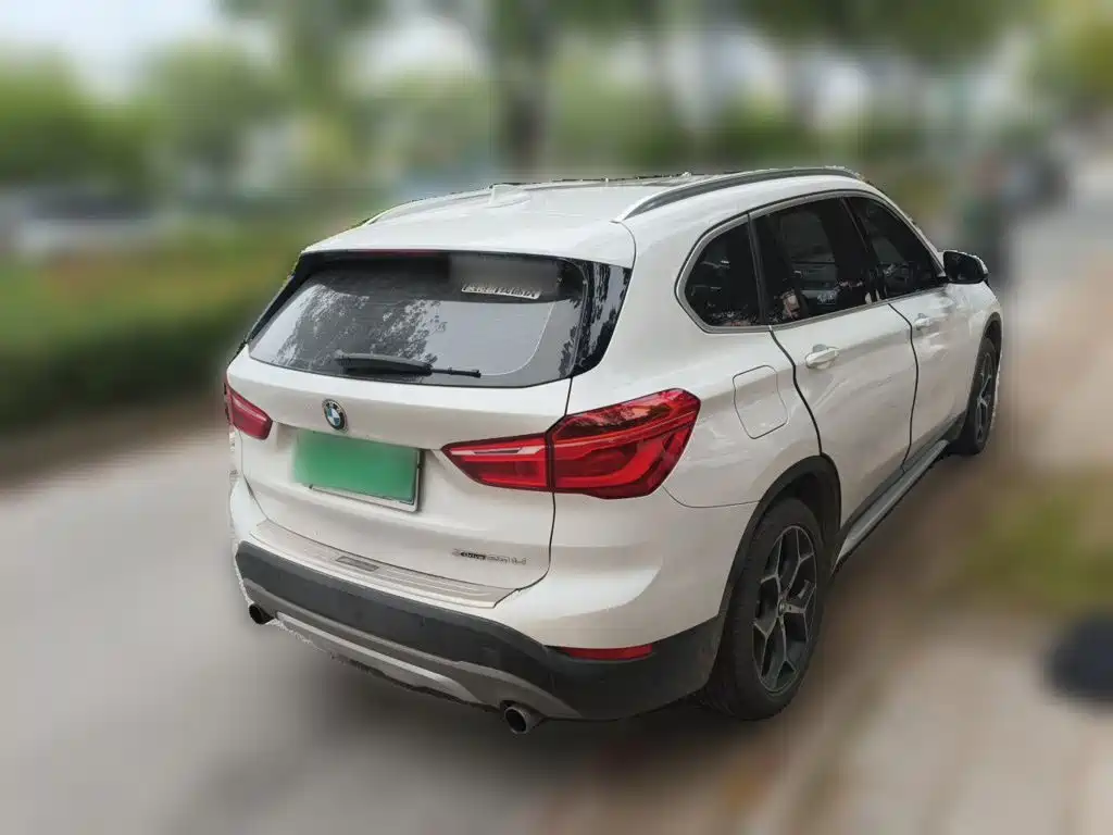 BMW X1 — фото 4