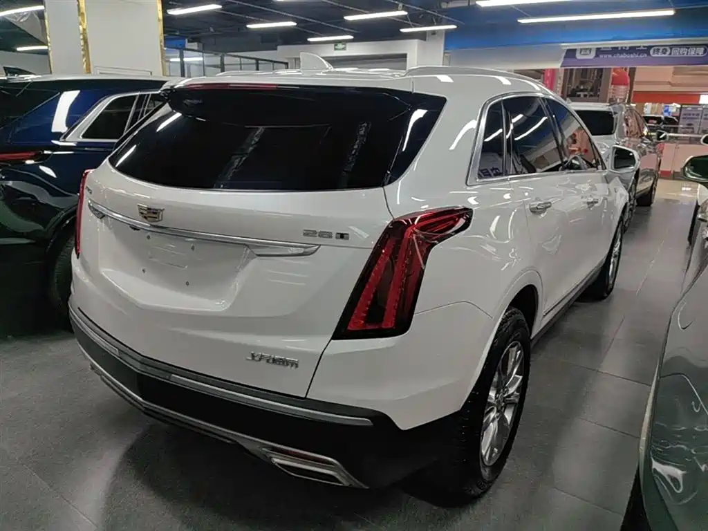 Cadillac XT5 — фото 7