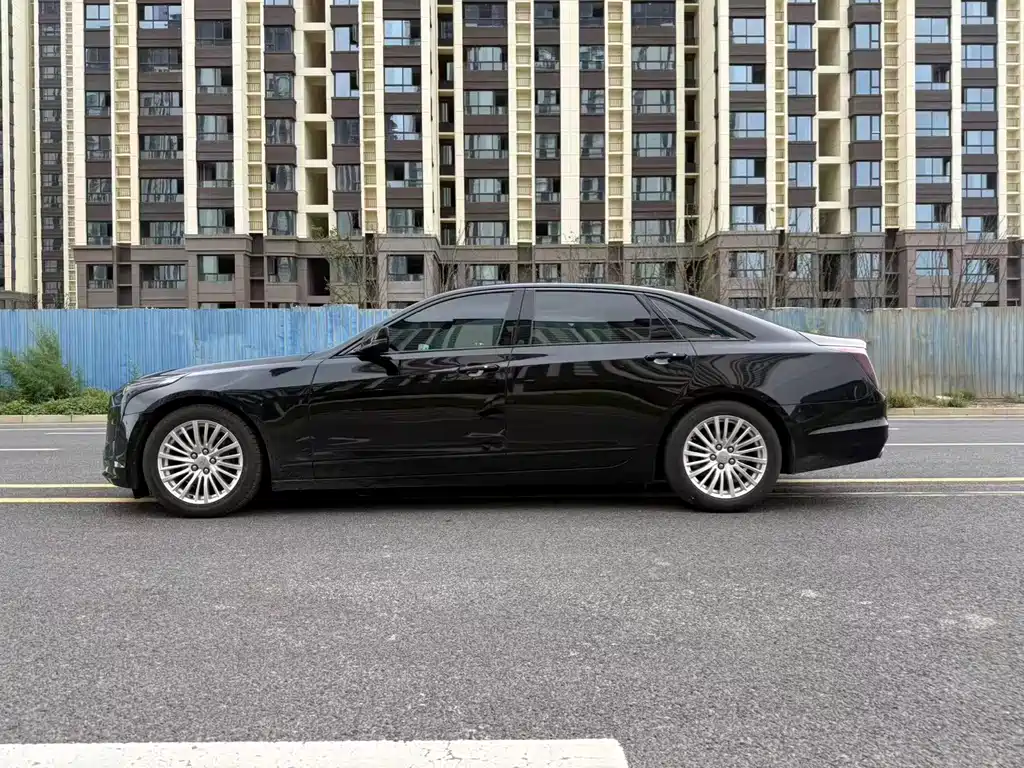 Cadillac CT6 — фото 4