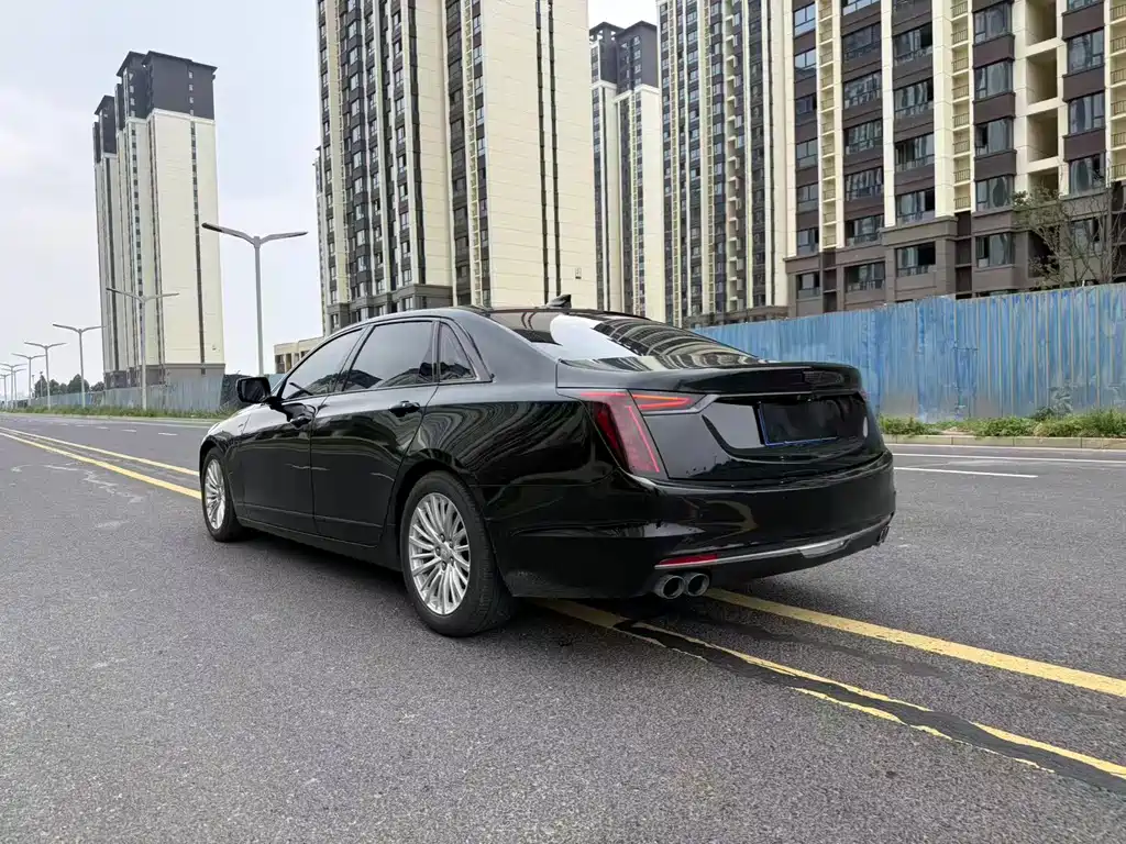 Cadillac CT6 — фото 9