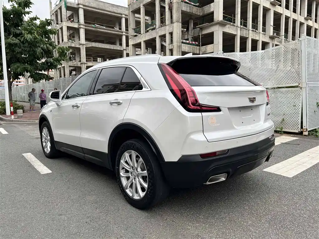 Cadillac XT4 — фото 3