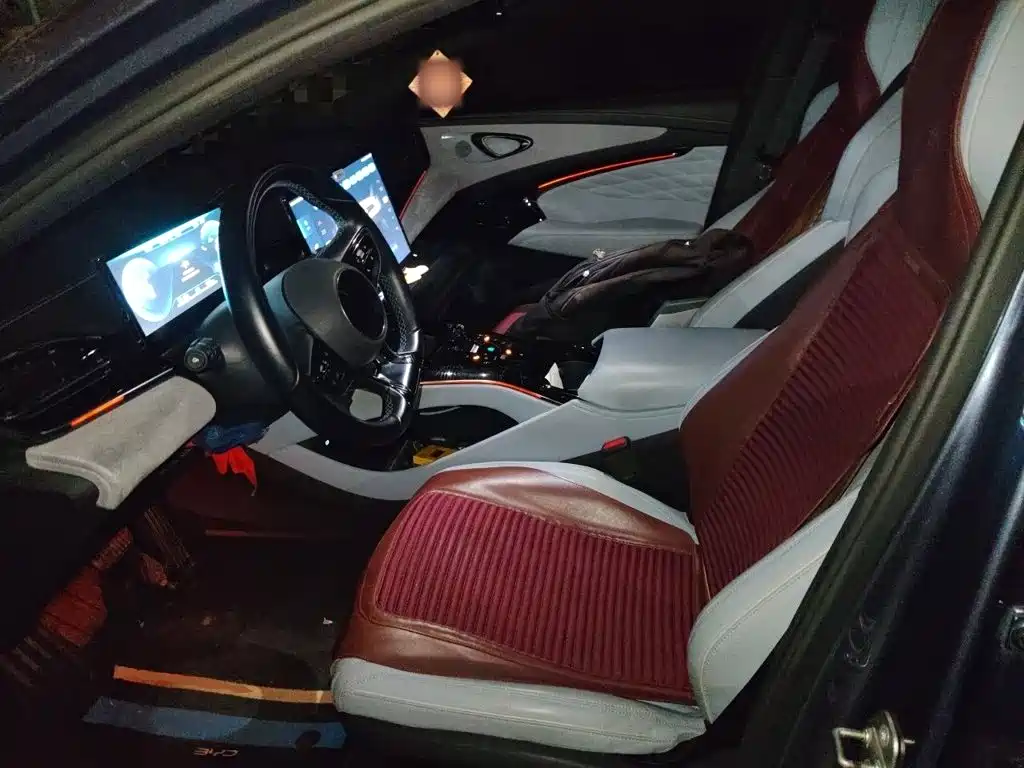 BYD Seal — фото 11