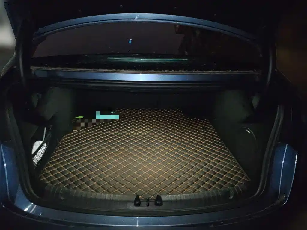 BYD Seal — фото 15