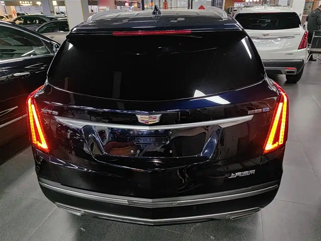 Cadillac XT5 — фото 6