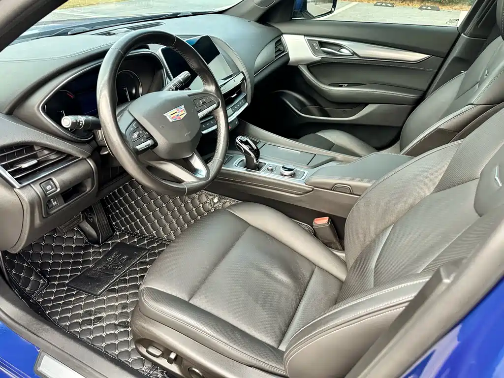 Cadillac CT5 — фото 10