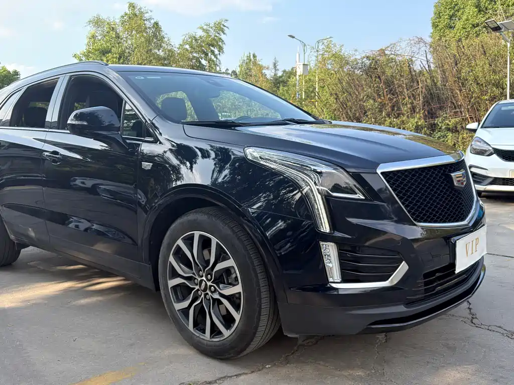 Cadillac XT5 — фото 17