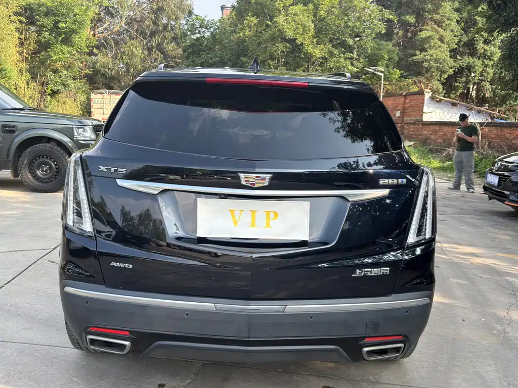 Cadillac XT5 — фото 9