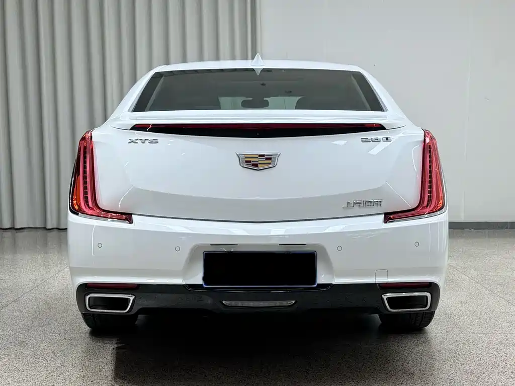 Cadillac XTS — фото 5