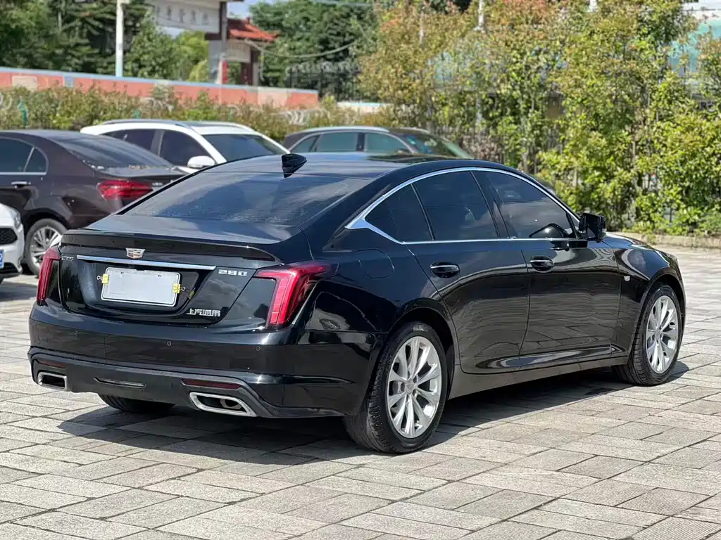 Cadillac CT5 — фото 4