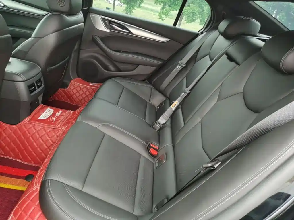 Cadillac CT5 — фото 13