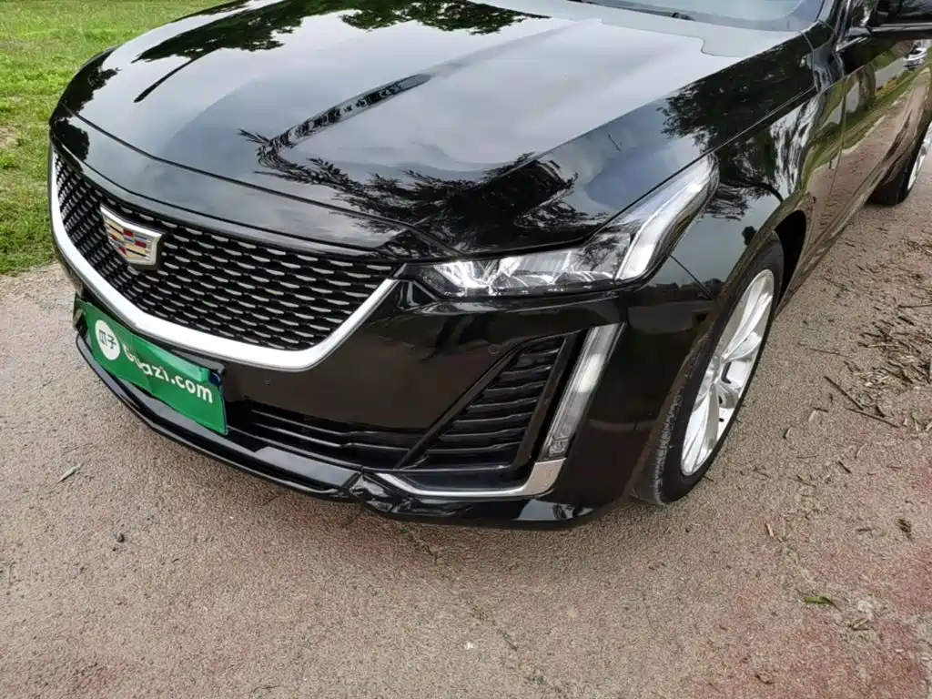 Cadillac CT5 — фото 18
