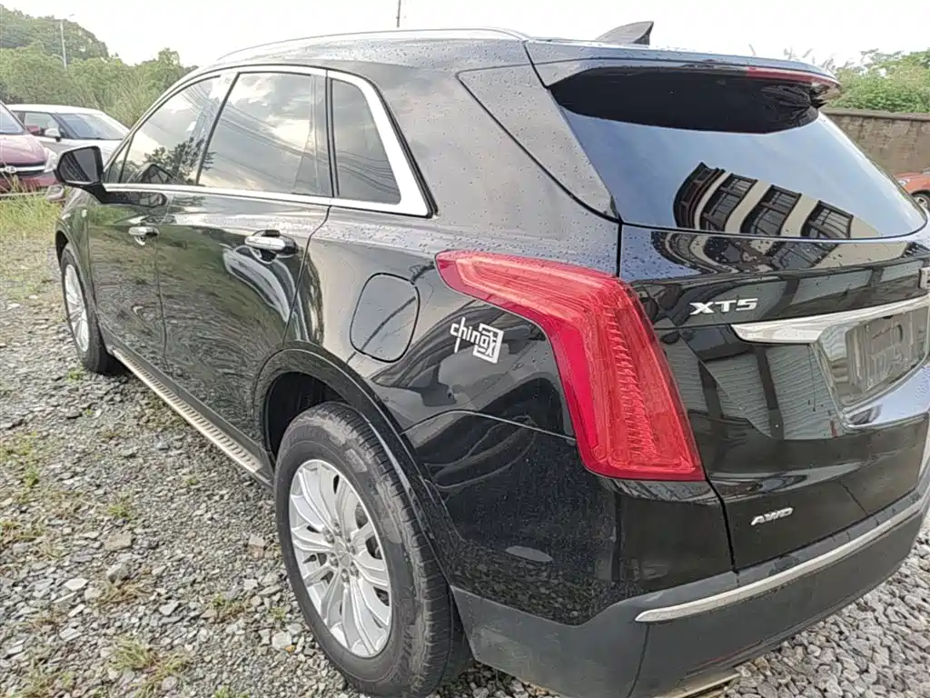 Cadillac XT5 — фото 5