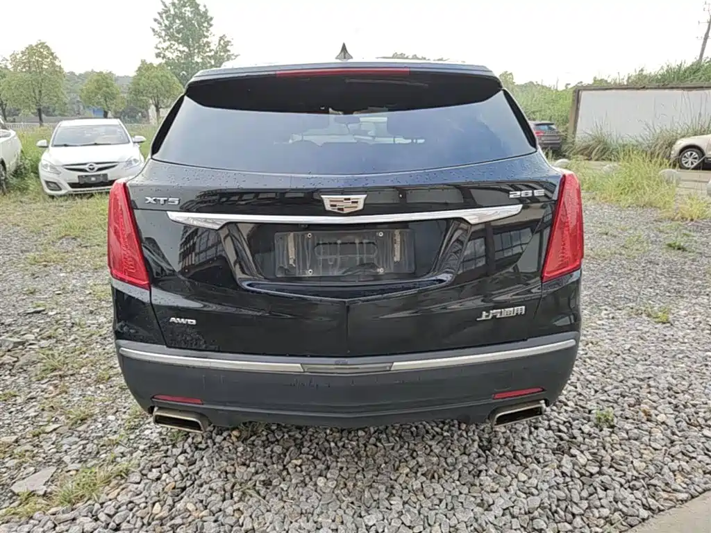Cadillac XT5 — фото 6
