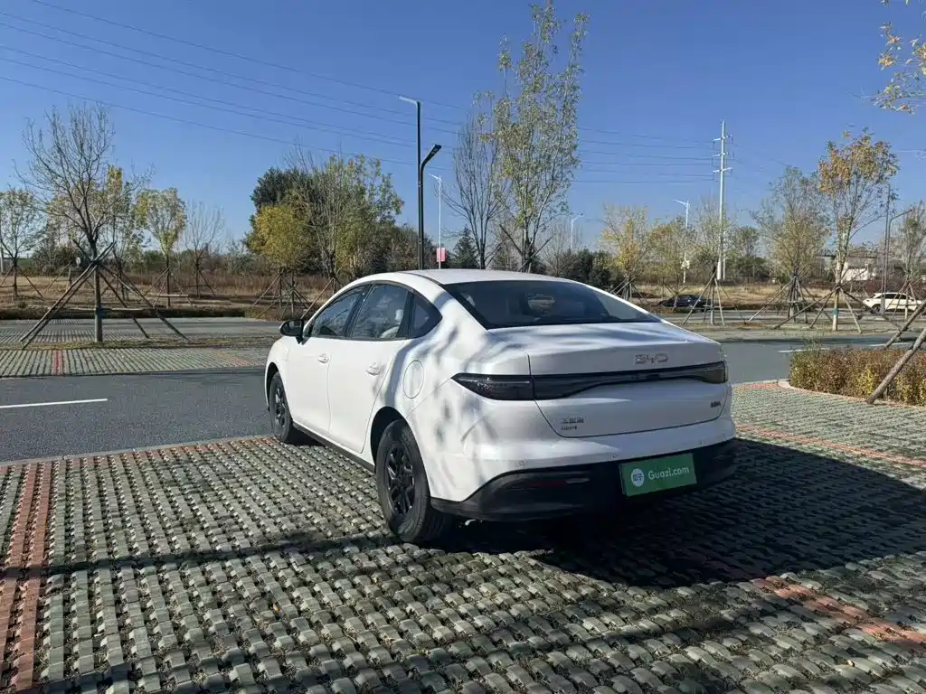 BYD Seal 05 DM-i — фото 4
