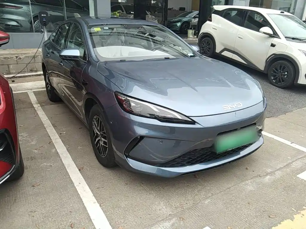 BYD Seal 05 DM-i — фото 3