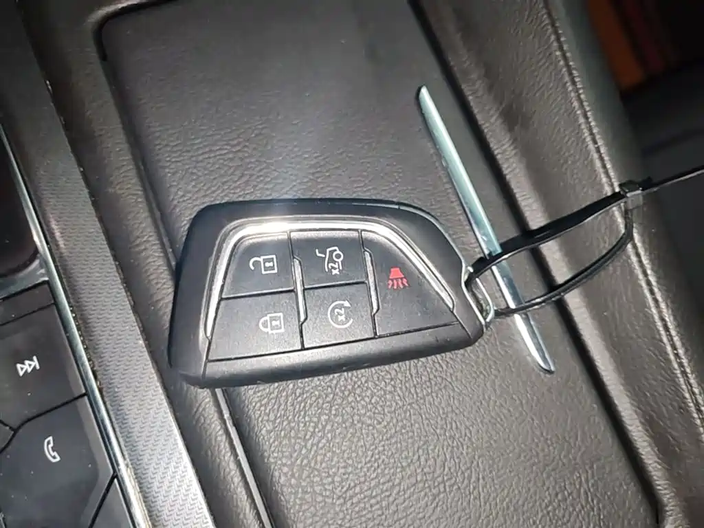 Cadillac CT5 — фото 9