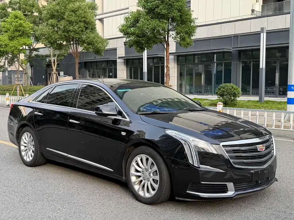 Cadillac XTS — фото 3
